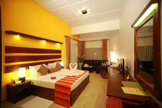 Avenra Gangaara Hotel Wennappuwa Esterno foto
